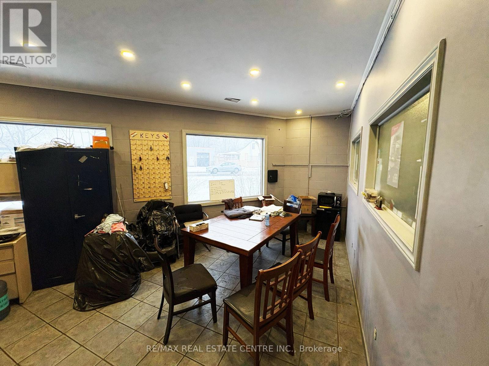 208 Beverly Street, Cambridge, Ontario  N1R 3Z8 - Photo 3 - X12829222