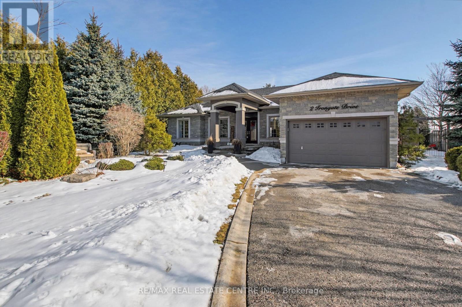 2 IRONGATE DRIVE, Brant, Ontario