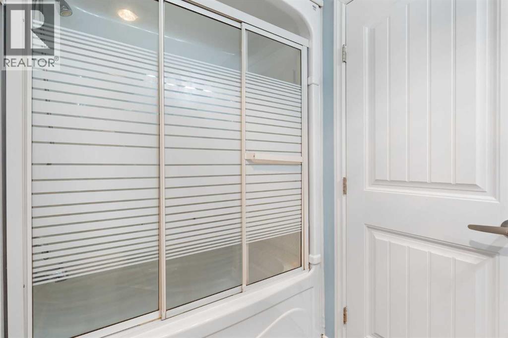 153 Big Hill Place Se, Airdrie, Alberta  T4A 1P9 - Photo 10 - A2287949