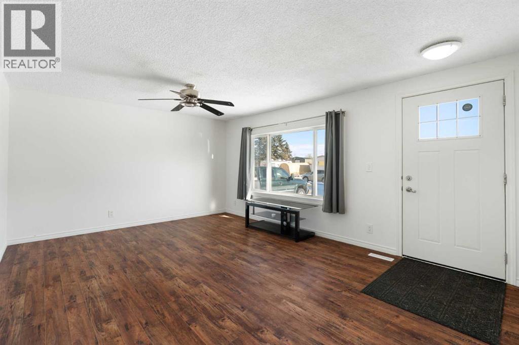 153 Big Hill Place Se, Airdrie, Alberta  T4A 1P9 - Photo 5 - A2287949