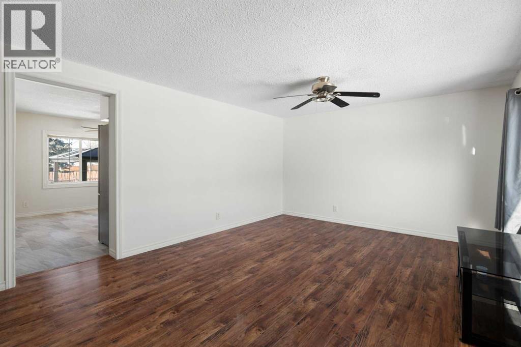 153 Big Hill Place Se, Airdrie, Alberta  T4A 1P9 - Photo 6 - A2287949