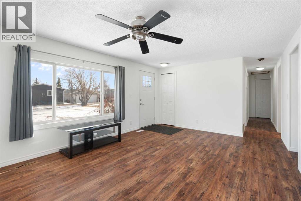 153 Big Hill Place Se, Airdrie, Alberta  T4A 1P9 - Photo 8 - A2287949