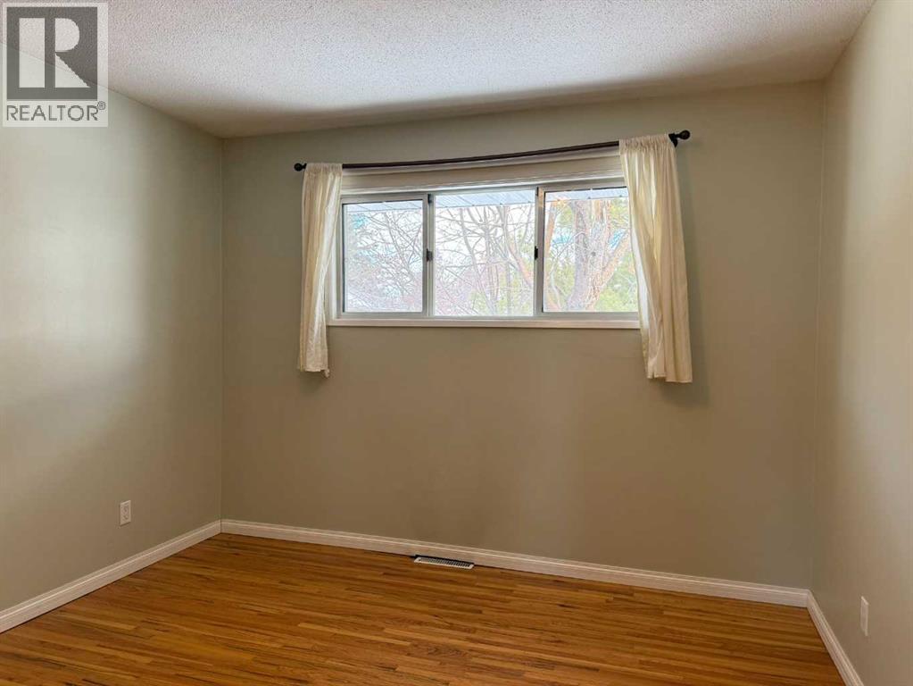 37 Arbour Crescent Se, Calgary, Alberta  T2J 0X6 - Photo 6 - A2288965