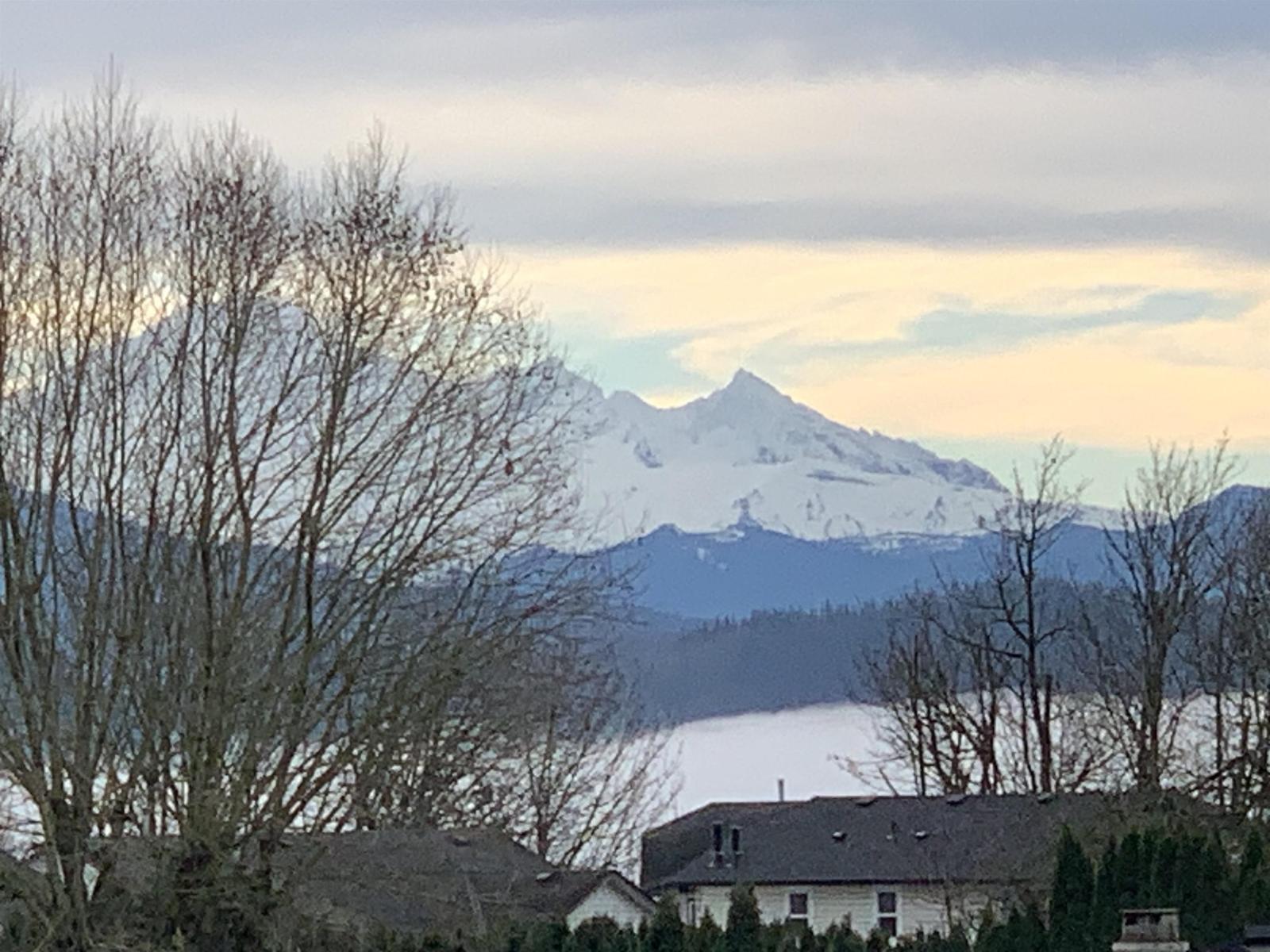 8164 Sumac Place, Mission, British Columbia V2V 5R6 - Photo 3 - R3087319