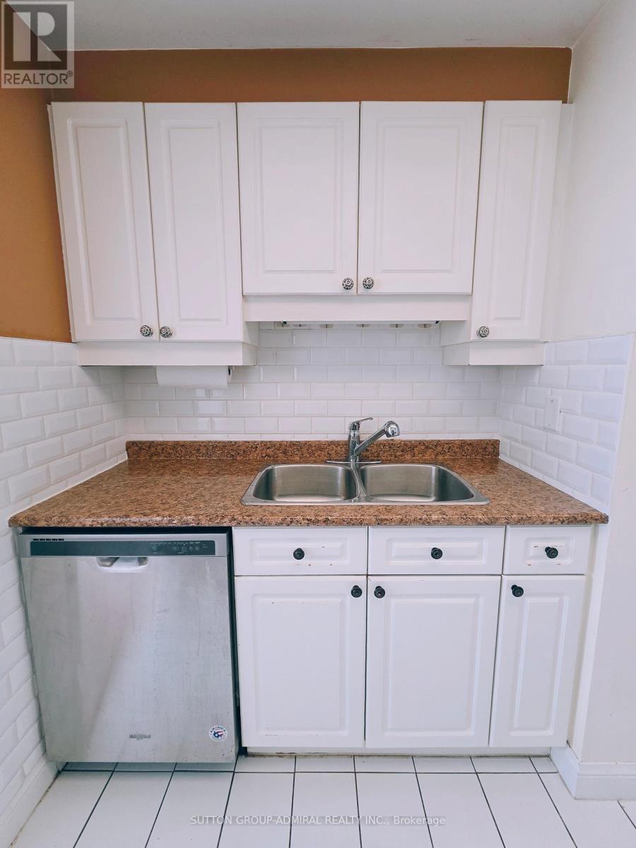 Ph101 - 101 Subway Crescent, Toronto, Ontario  M9B 6K4 - Photo 11 - W12830464