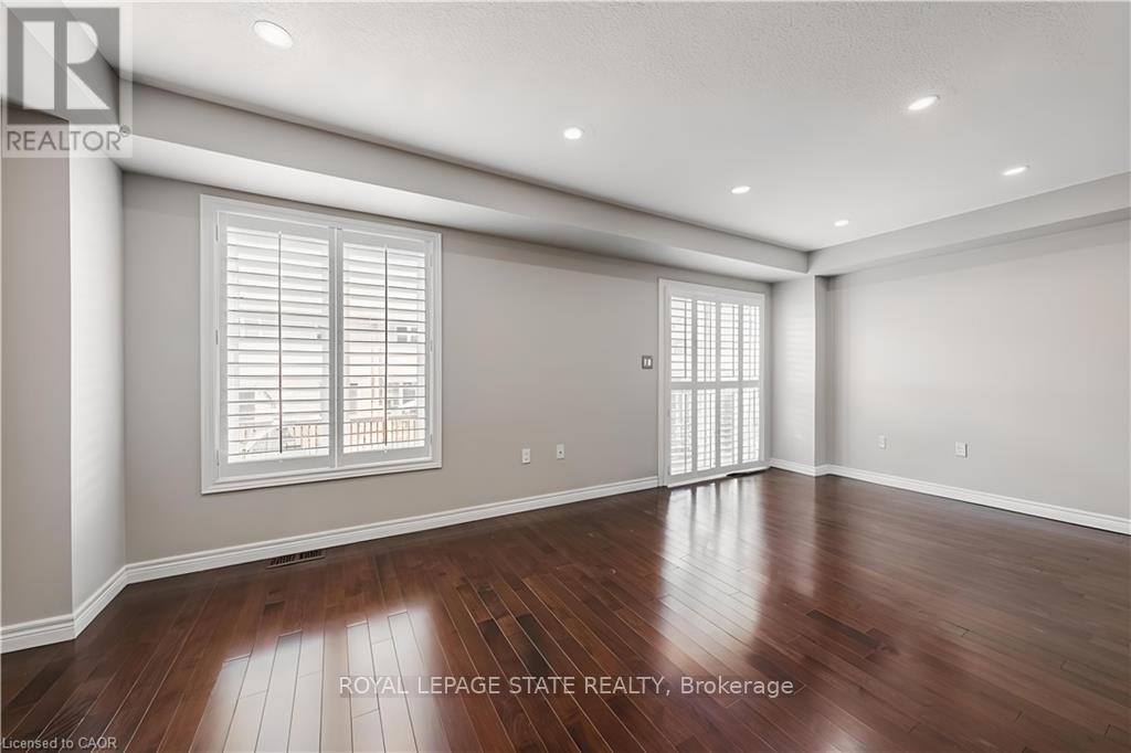 35 Charleswood Crescent, Hamilton, Ontario  L0R 1P0 - Photo 8 - X12830472