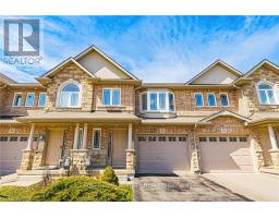 35 CHARLESWOOD CRESCENT, Hamilton, Ontario