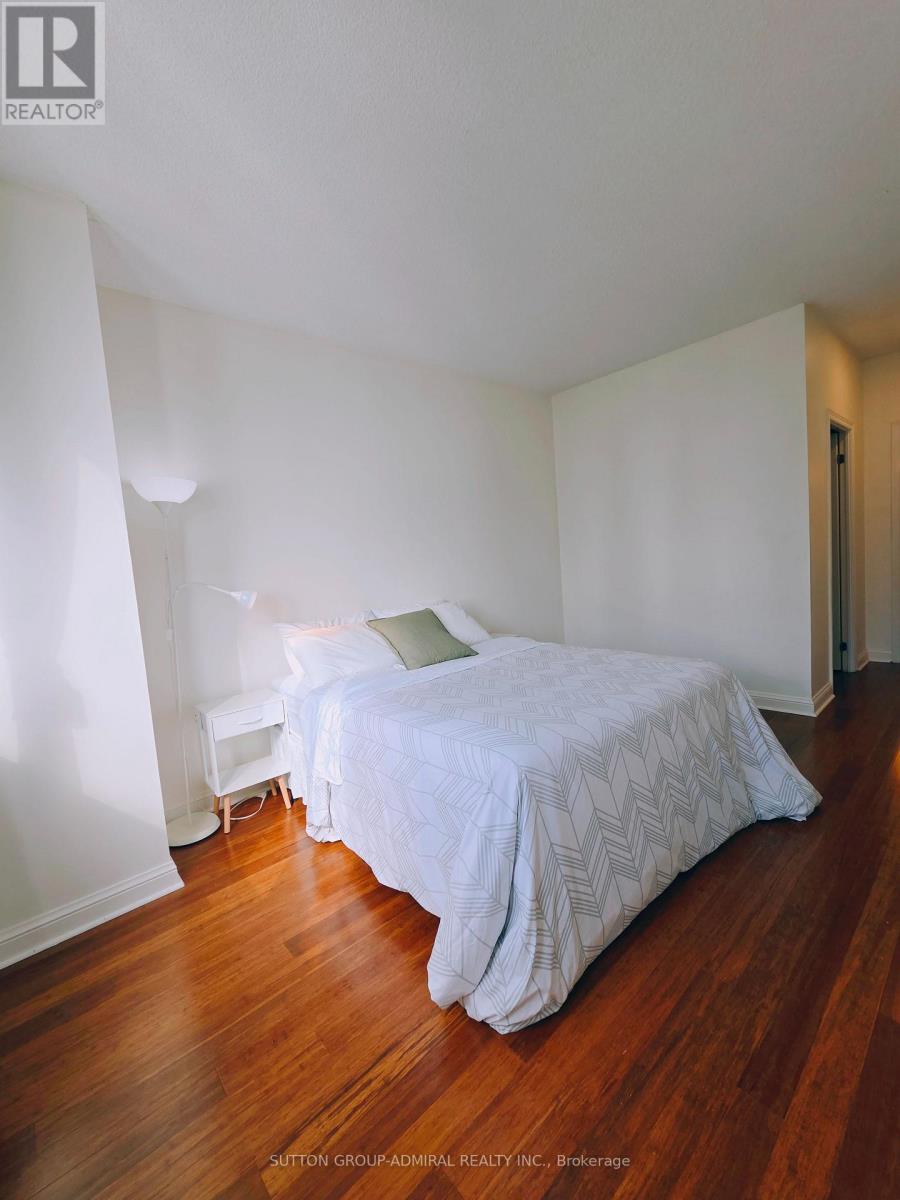 Ph101 - 101 Subway Crescent, Toronto, Ontario  M9B 6K4 - Photo 21 - W12830464