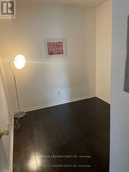 901 - 750 Bay Street, Toronto, Ontario  M5G 1N6 - Photo 9 - C12830484