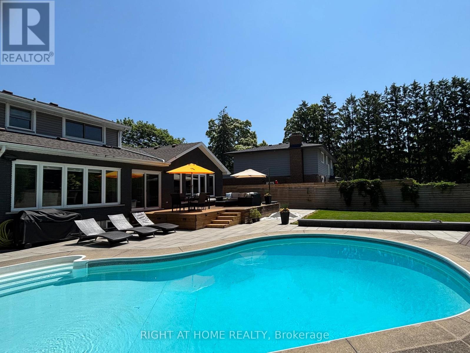 204 Walkers Line, Burlington, Ontario  L7N 2C3 - Photo 39 - W12830482