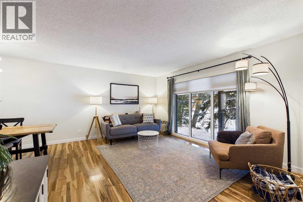 335 Huntridge Road Ne, Calgary, Alberta  T2K 4B8 - Photo 7 - A2288517