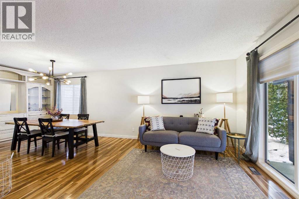 335 Huntridge Road Ne, Calgary, Alberta  T2K 4B8 - Photo 8 - A2288517