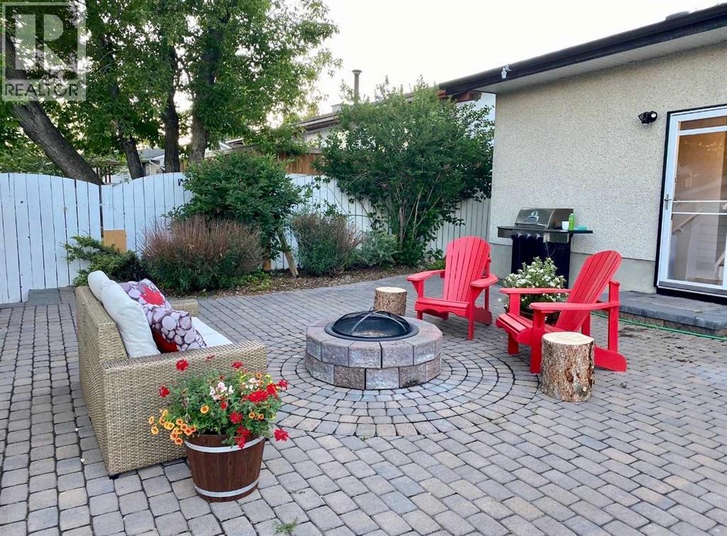 335 Huntridge Road Ne, Calgary, Alberta  T2K 4B8 - Photo 39 - A2288517