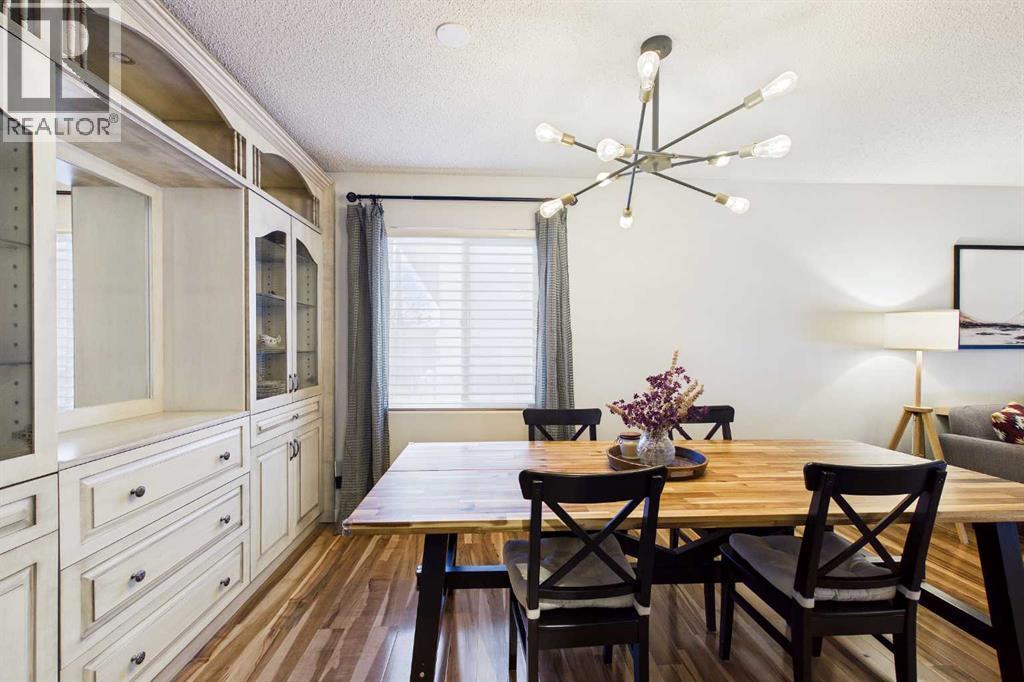 335 Huntridge Road Ne, Calgary, Alberta  T2K 4B8 - Photo 10 - A2288517