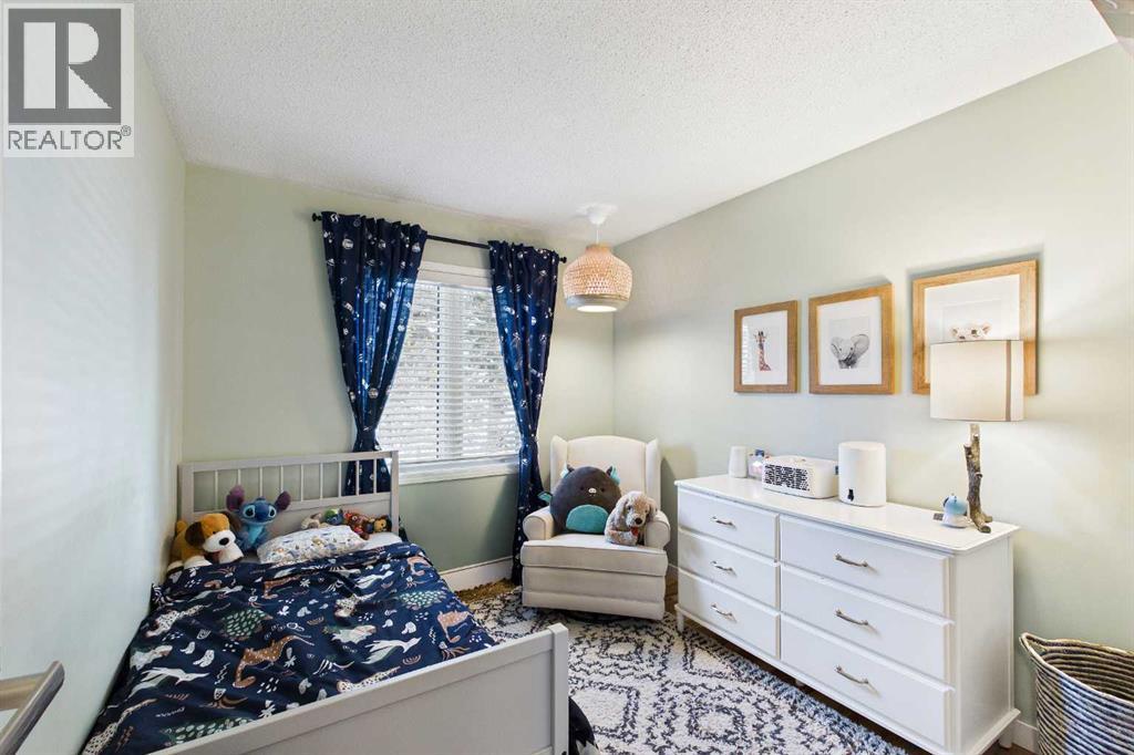 335 Huntridge Road Ne, Calgary, Alberta  T2K 4B8 - Photo 21 - A2288517