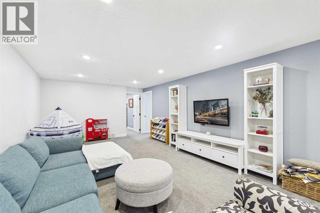 335 Huntridge Road Ne, Calgary, Alberta  T2K 4B8 - Photo 25 - A2288517