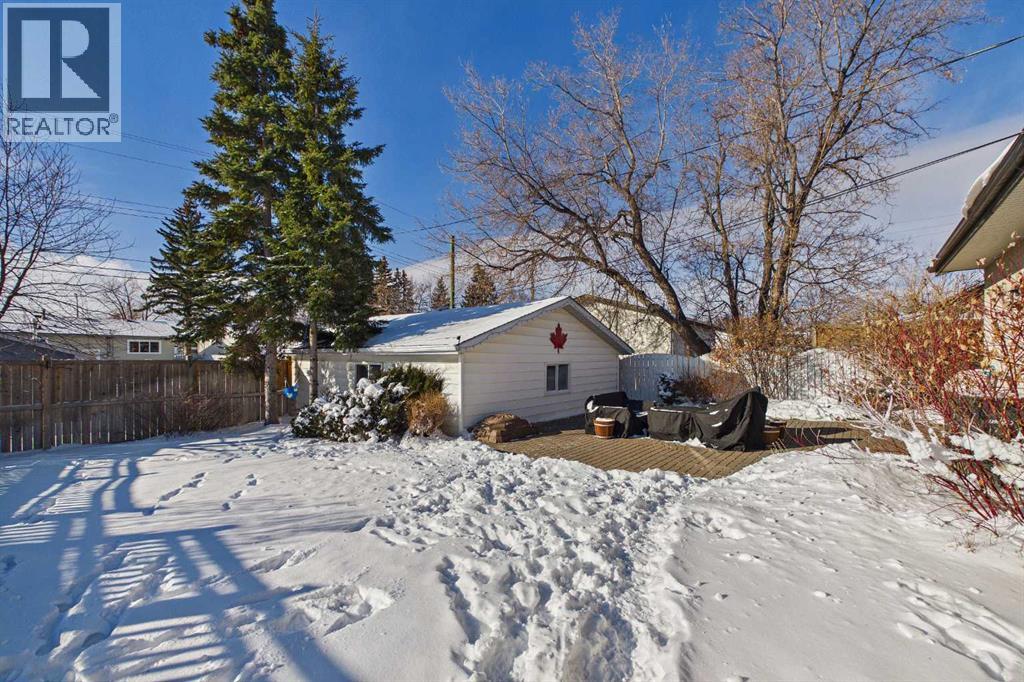 335 Huntridge Road Ne, Calgary, Alberta  T2K 4B8 - Photo 32 - A2288517