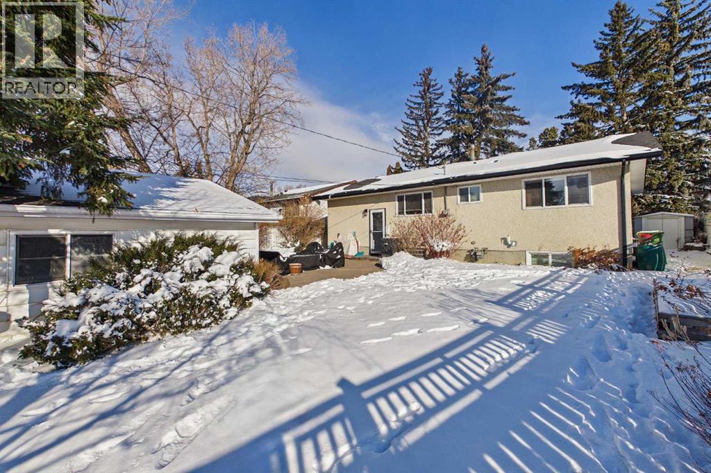 335 Huntridge Road Ne, Calgary, Alberta  T2K 4B8 - Photo 33 - A2288517