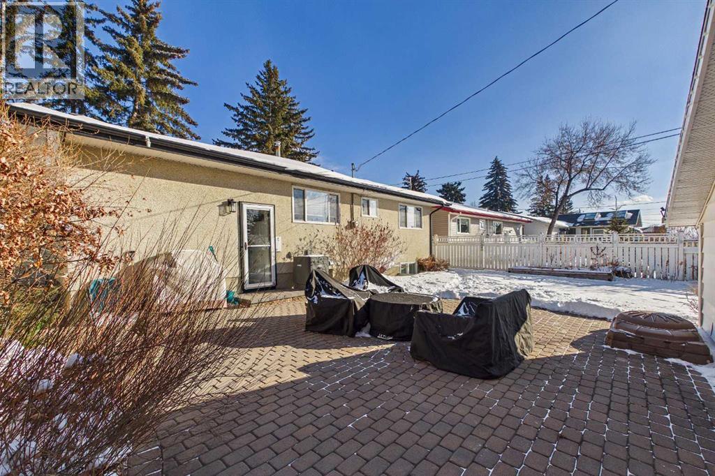 335 Huntridge Road Ne, Calgary, Alberta  T2K 4B8 - Photo 30 - A2288517