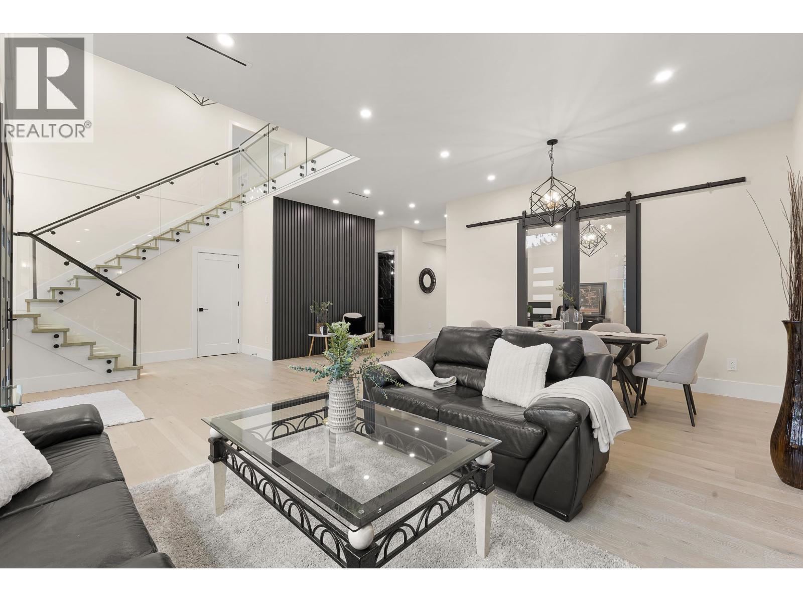 841 Rondeau Street, Coquitlam, British Columbia  V3J 5Z4 - Photo 6 - R3091784