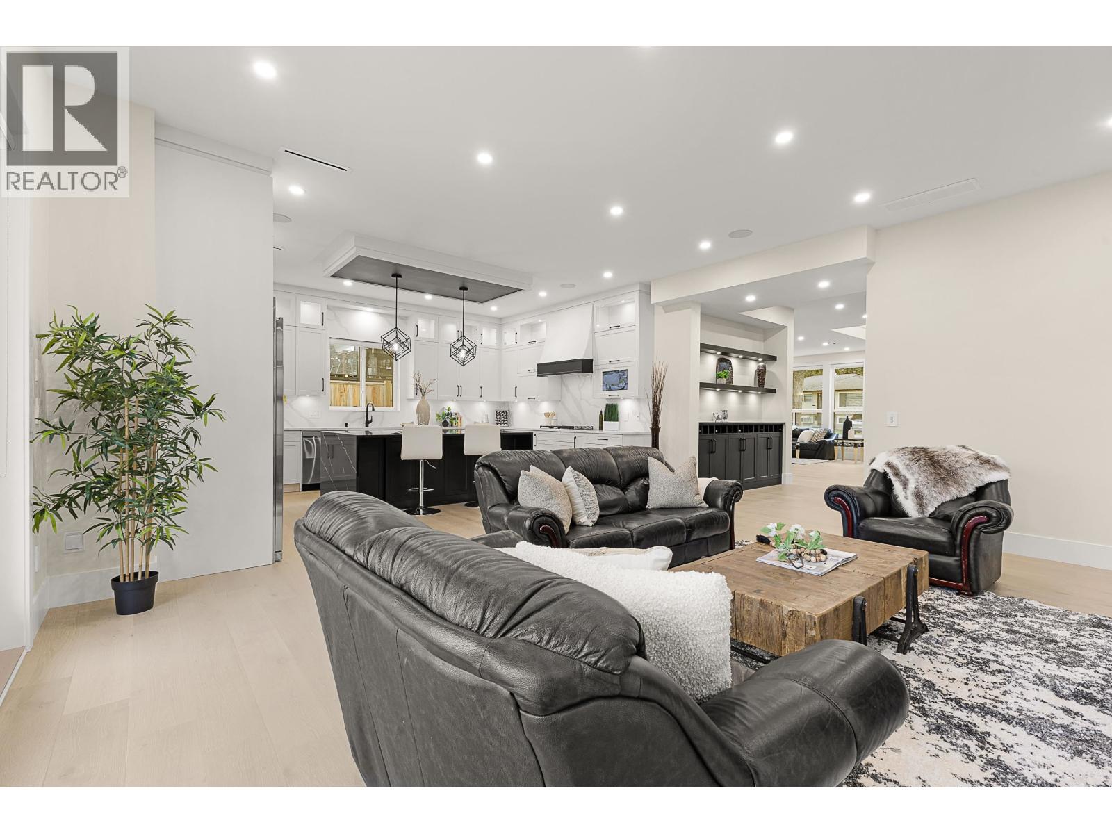 841 Rondeau Street, Coquitlam, British Columbia  V3J 5Z4 - Photo 17 - R3091784