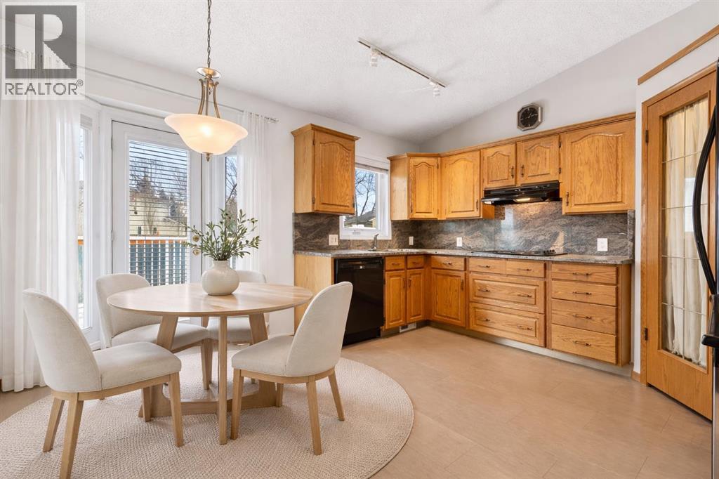 1208 Sunvista Way Se, Calgary, Alberta  T2X 3G1 - Photo 8 - A2289466