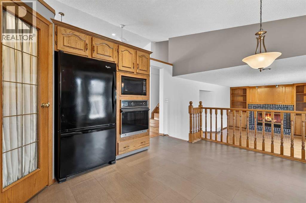 1208 Sunvista Way Se, Calgary, Alberta  T2X 3G1 - Photo 10 - A2289466