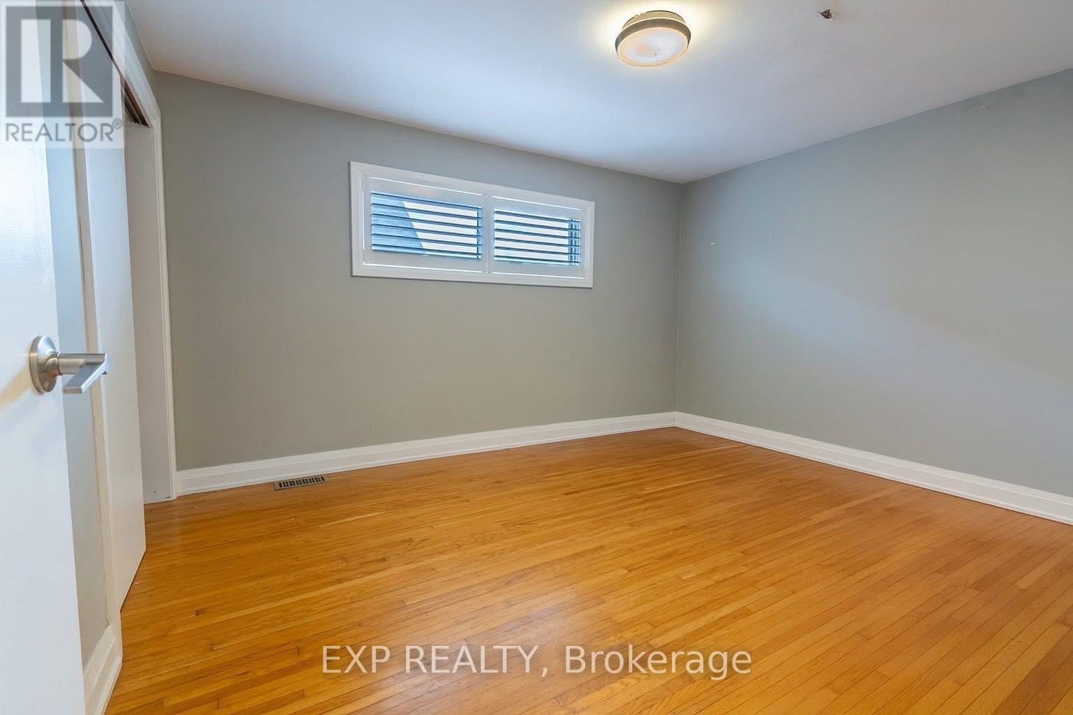 11 Garden Street, Thorold, Ontario  L2V 3H9 - Photo 11 - X12830490