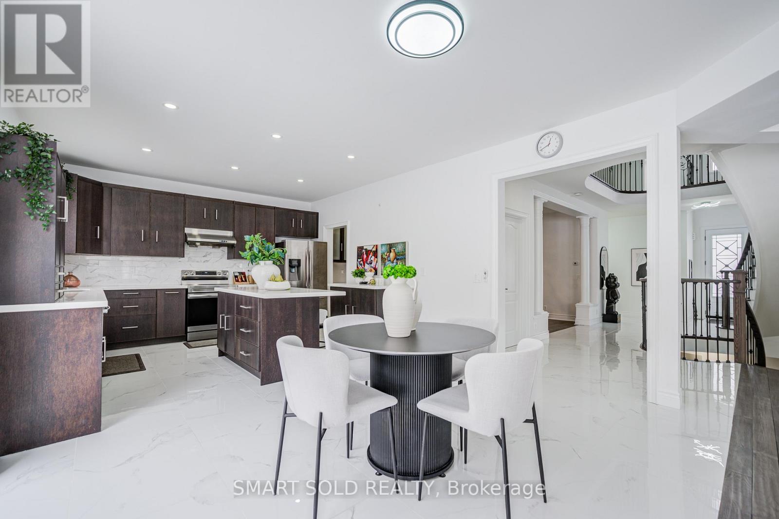 39 Bayfield Drive, Richmond Hill, Ontario  L4S 2M5 - Photo 18 - N12825724