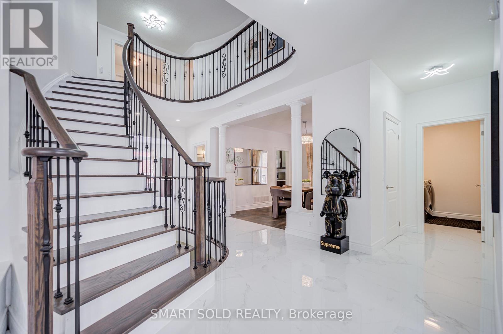 39 Bayfield Drive, Richmond Hill, Ontario  L4S 2M5 - Photo 8 - N12825724