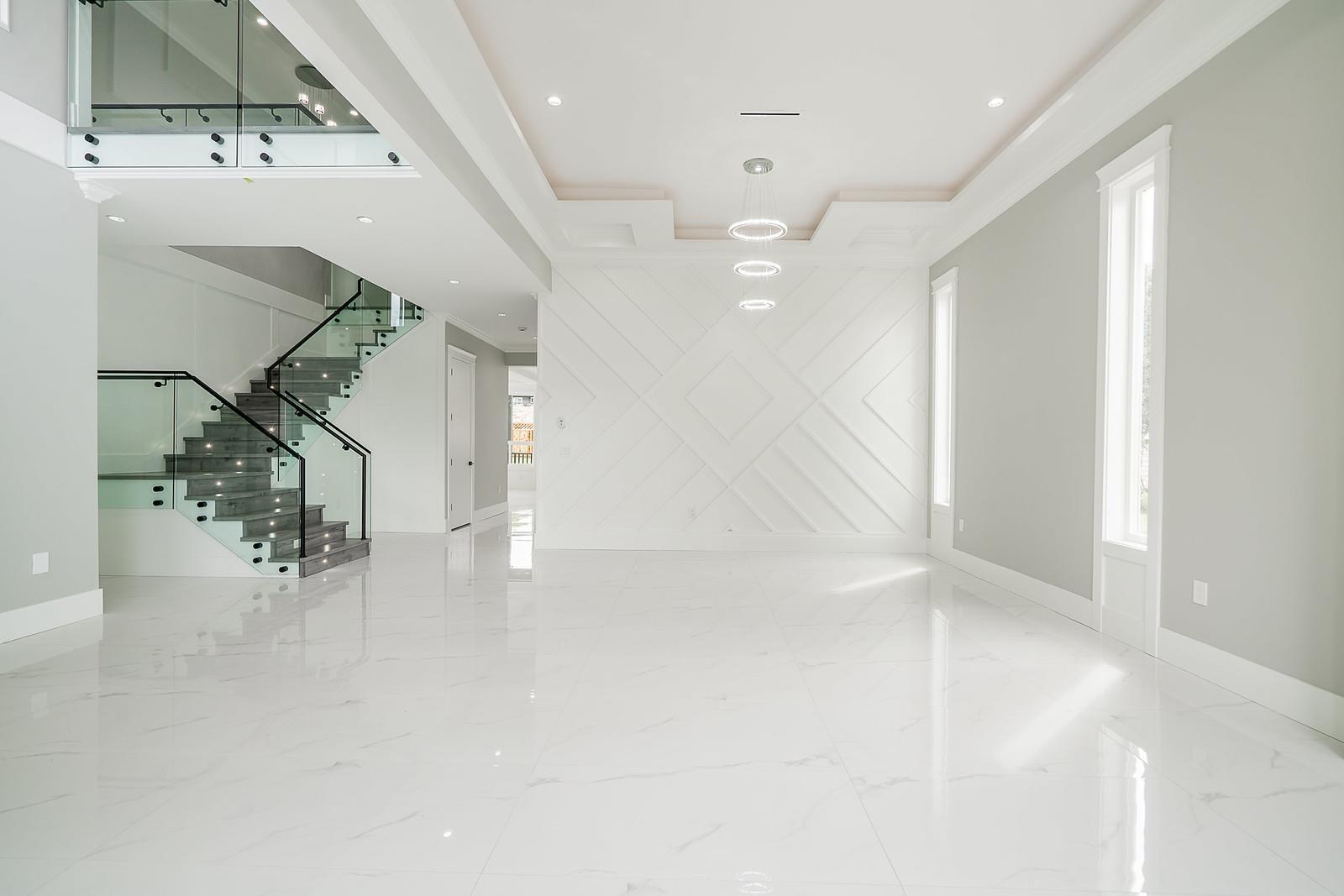 13978 113a Avenue, Surrey, British Columbia  V3R 2K2 - Photo 3 - R3094350