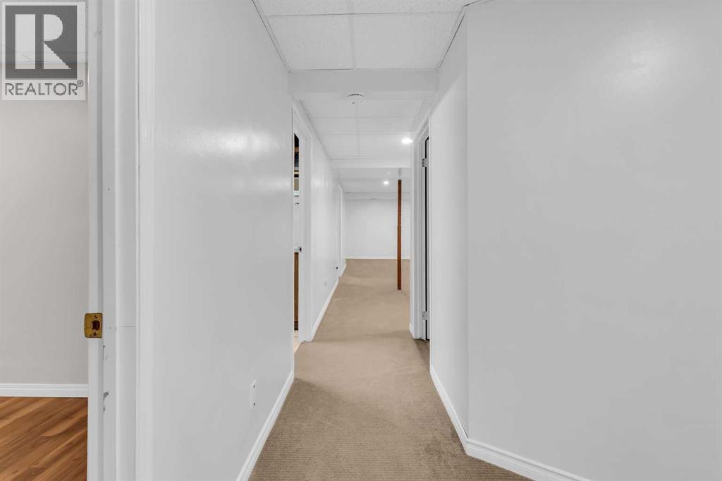 110 West Creek Bay, Chestermere, Alberta  T1X 1K7 - Photo 27 - A2262218