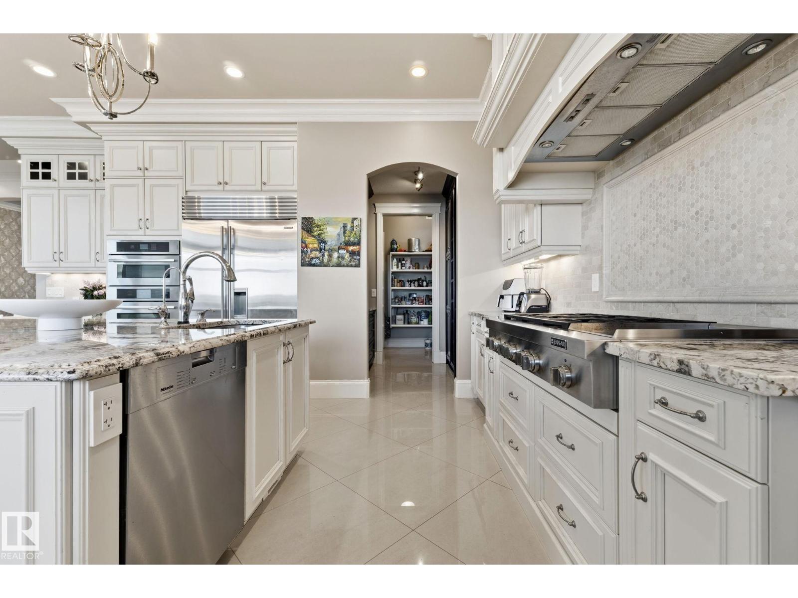 1413 Woodward Cr Nw, Edmonton, Alberta  T6M 0A3 - Photo 18 - E4467998