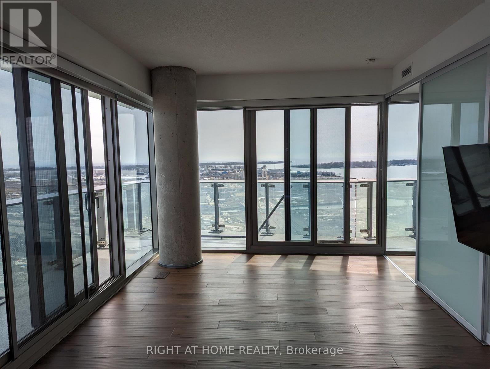 1907 - 390 Cherry Street, Toronto, Ontario  M5A 0E2 - Photo 6 - C12830516