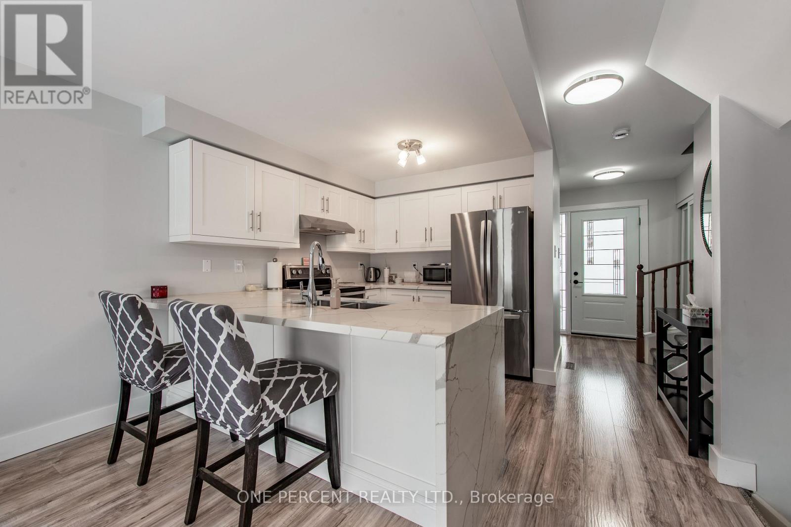 67 Hawthorne Crescent, Barrie, Ontario  L4N 9Y8 - Photo 7 - S12830512