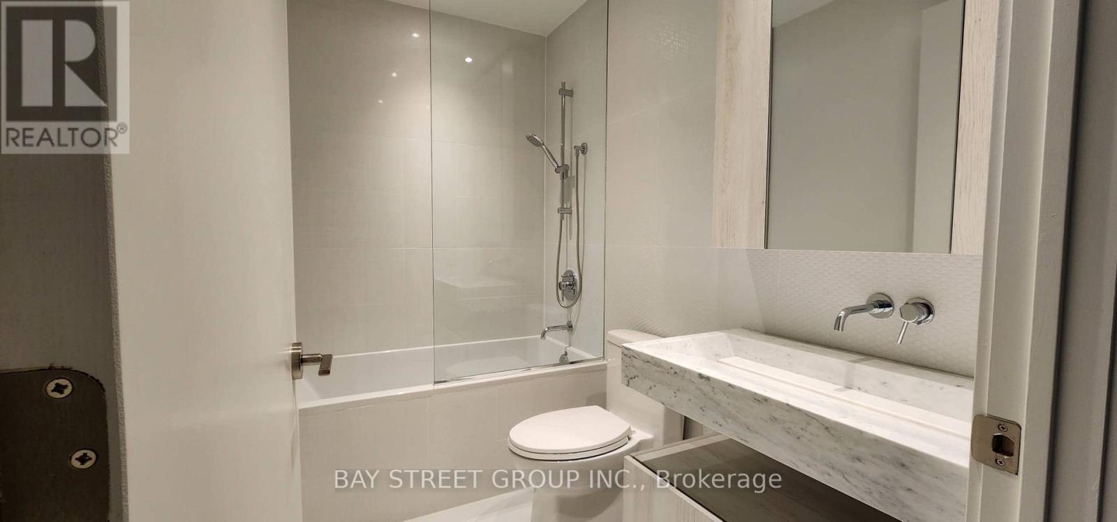 2606 - 11 Yorkville Avenue, Toronto, Ontario  M4W 0B7 - Photo 17 - C12813794