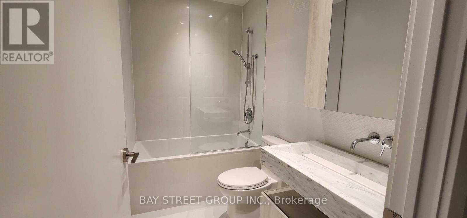 2606 - 11 Yorkville Avenue, Toronto, Ontario  M4W 0B7 - Photo 18 - C12813794