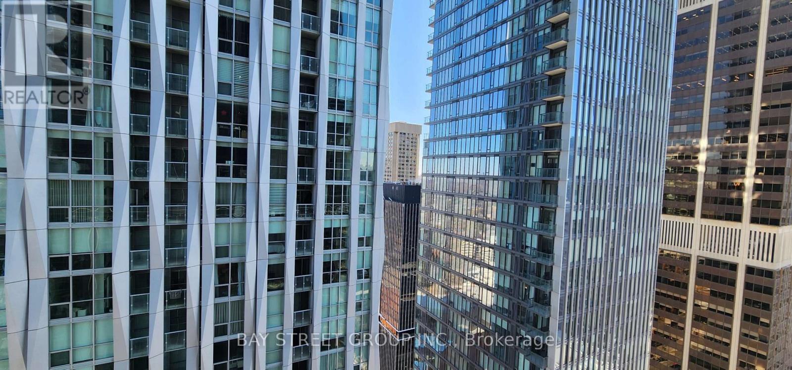 2606 - 11 Yorkville Avenue, Toronto, Ontario  M4W 0B7 - Photo 23 - C12813794