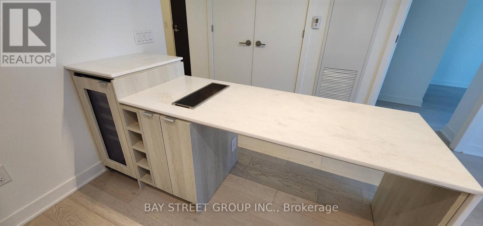 2606 - 11 Yorkville Avenue, Toronto, Ontario  M4W 0B7 - Photo 6 - C12813794