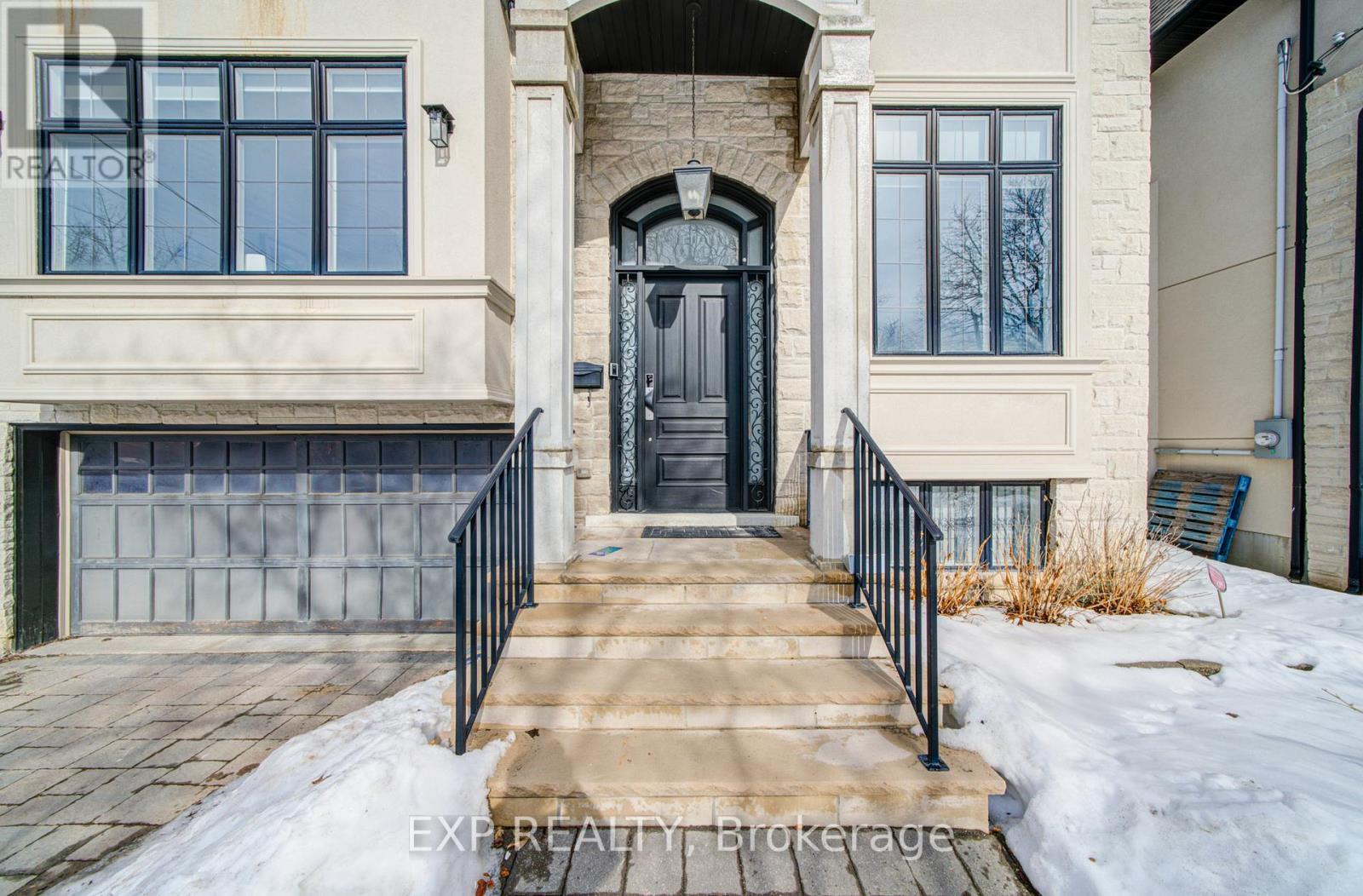 166 Byng Avenue, Toronto, Ontario  M2N 4K9 - Photo 2 - C12827992