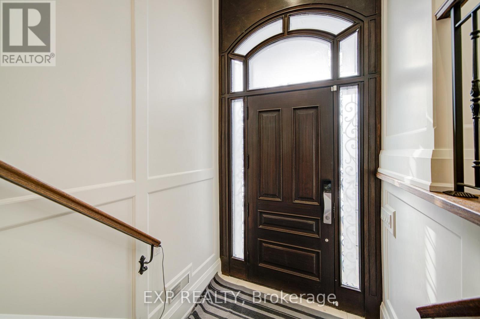 166 Byng Avenue, Toronto, Ontario  M2N 4K9 - Photo 3 - C12827992