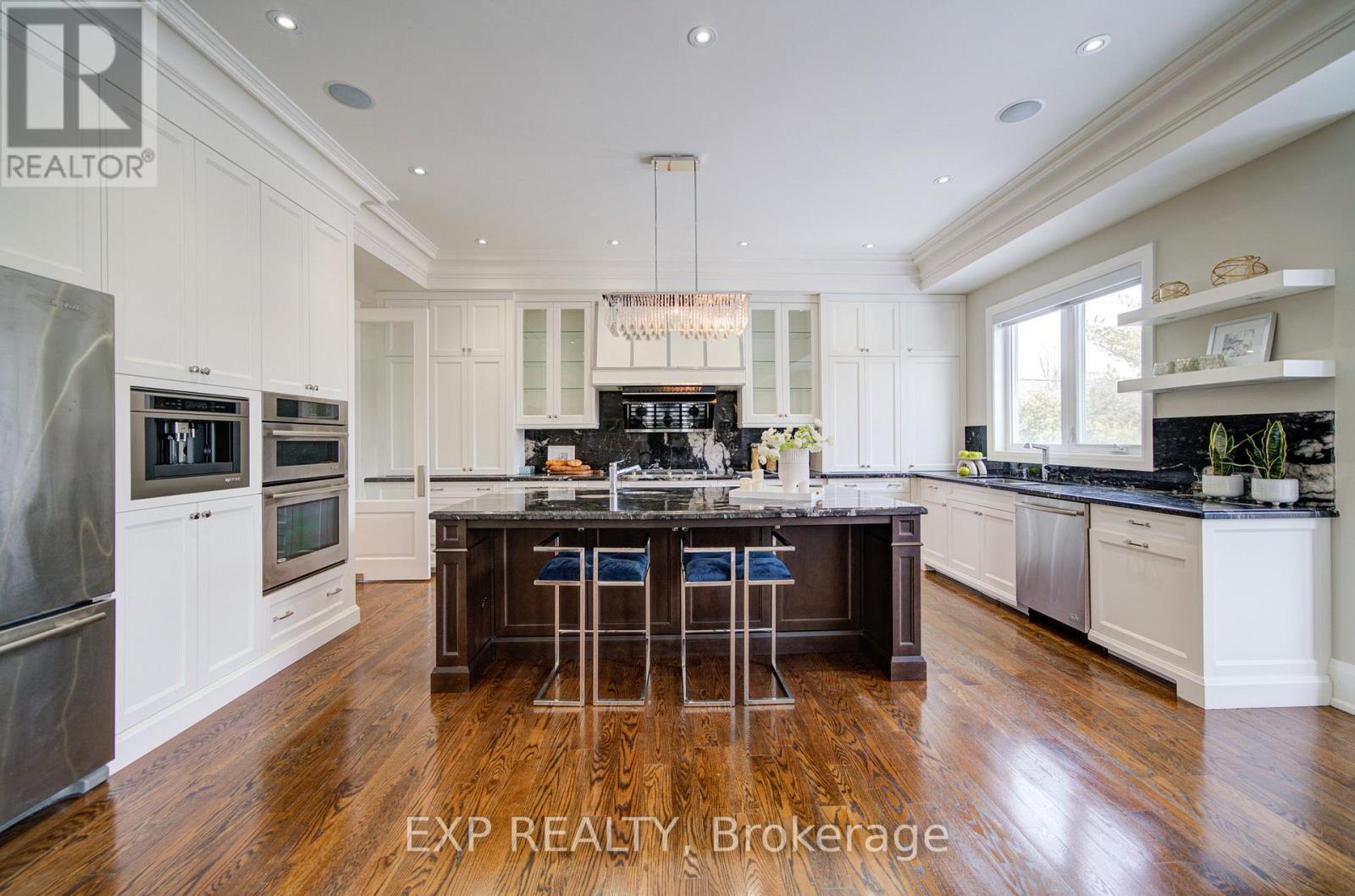 166 Byng Avenue, Toronto, Ontario  M2N 4K9 - Photo 9 - C12827992