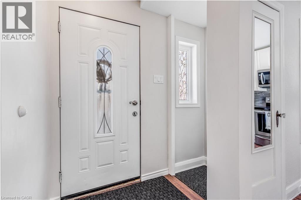 13 Devitt Avenue N, Waterloo, Ontario  N2J 3E7 - Photo 4 - 40805682