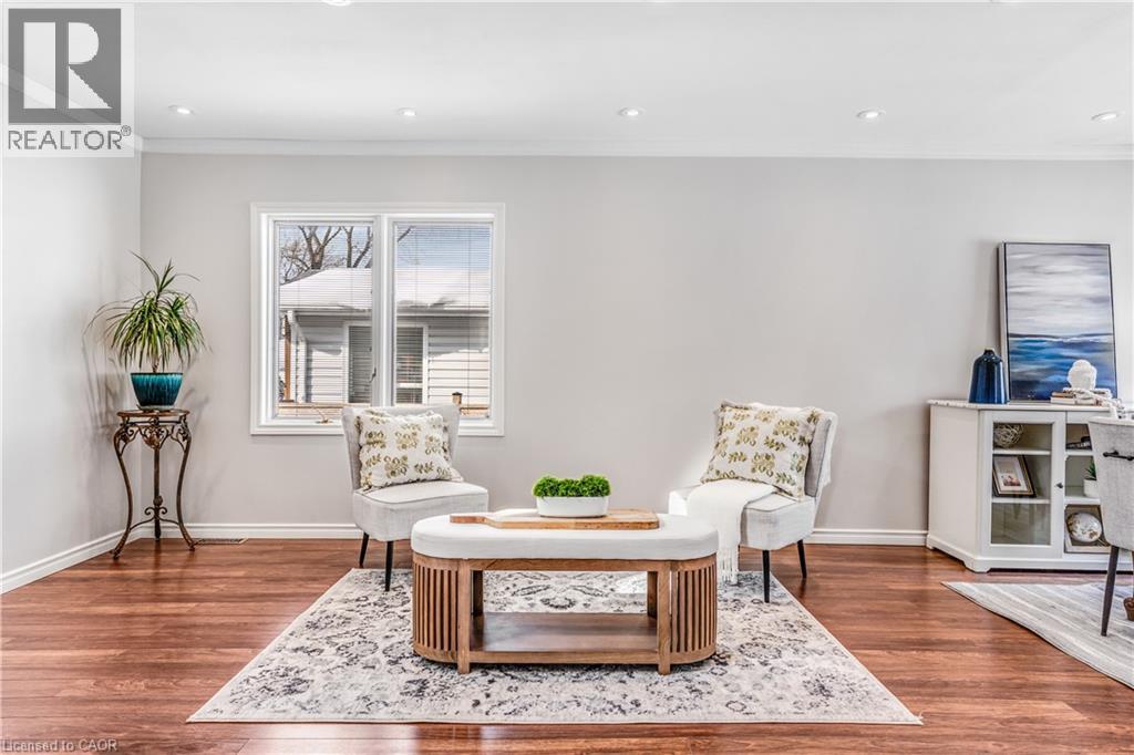 13 Devitt Avenue N, Waterloo, Ontario  N2J 3E7 - Photo 13 - 40805682