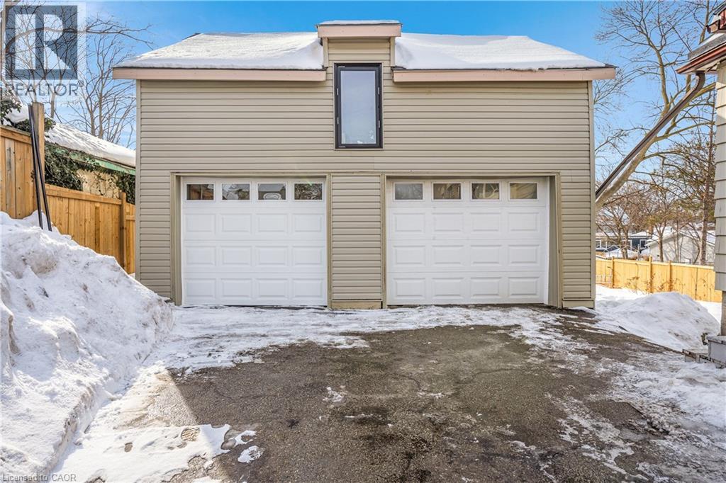 13 Devitt Avenue N, Waterloo, Ontario  N2J 3E7 - Photo 37 - 40805682