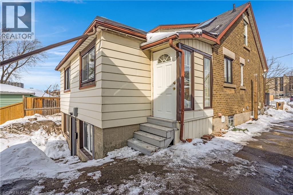 13 Devitt Avenue N, Waterloo, Ontario  N2J 3E7 - Photo 38 - 40805682