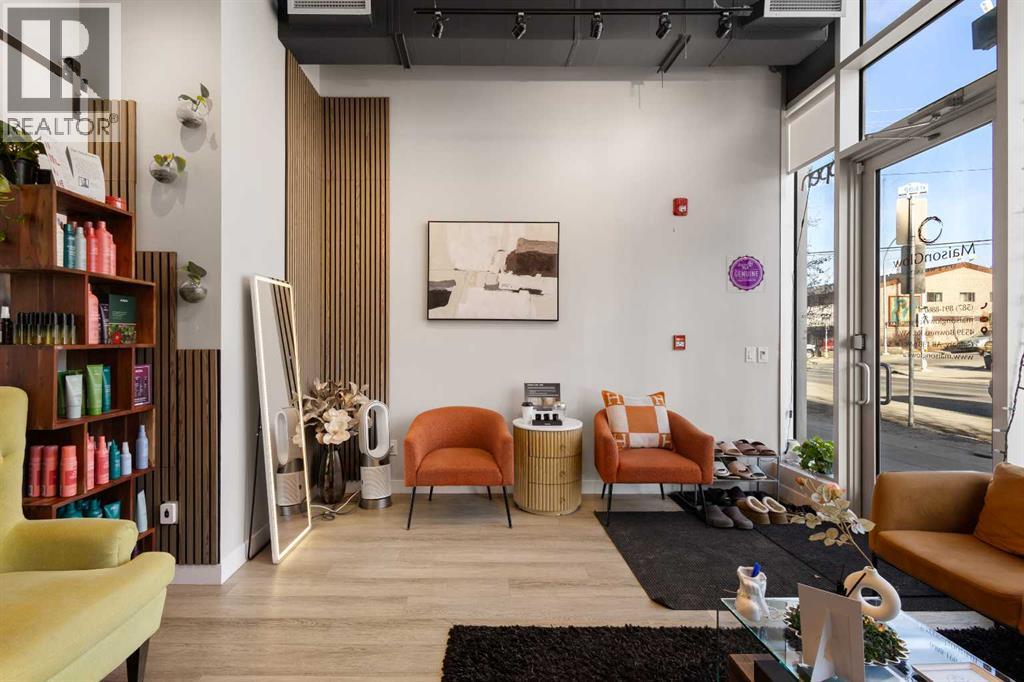 4539 Bowness Road Nw, Calgary, Alberta T3B 6A9 - Photo 6 - A2285348