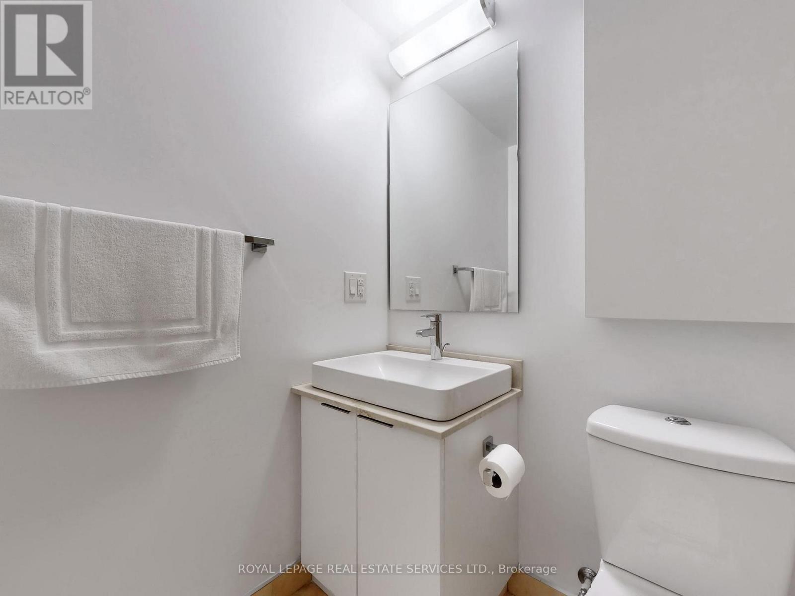 3001 - 14 York Street, Toronto, Ontario  M5J 0B1 - Photo 12 - C12827330