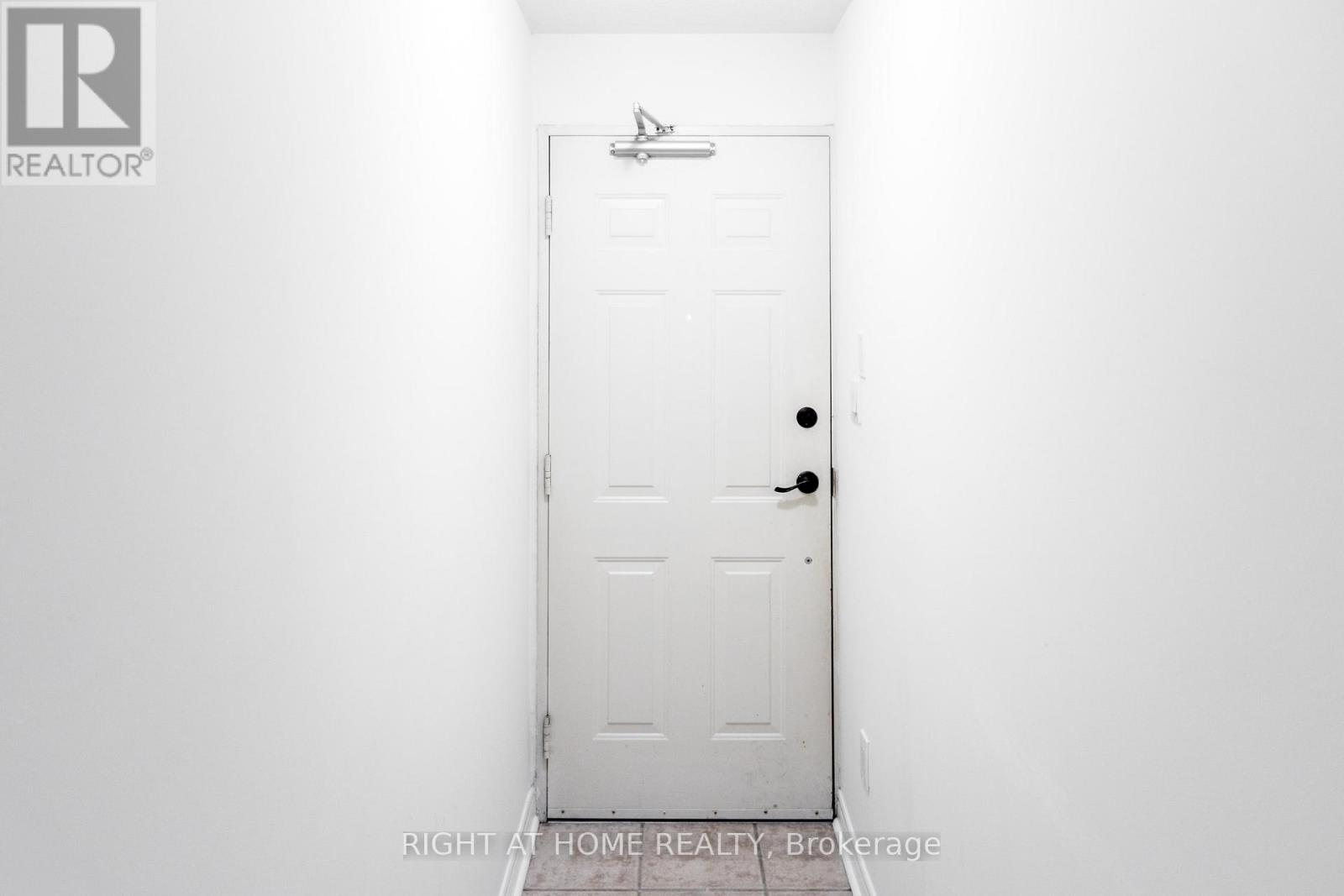 331 - 312 John Street, Markham, Ontario  L3T 0A7 - Photo 5 - N12830538