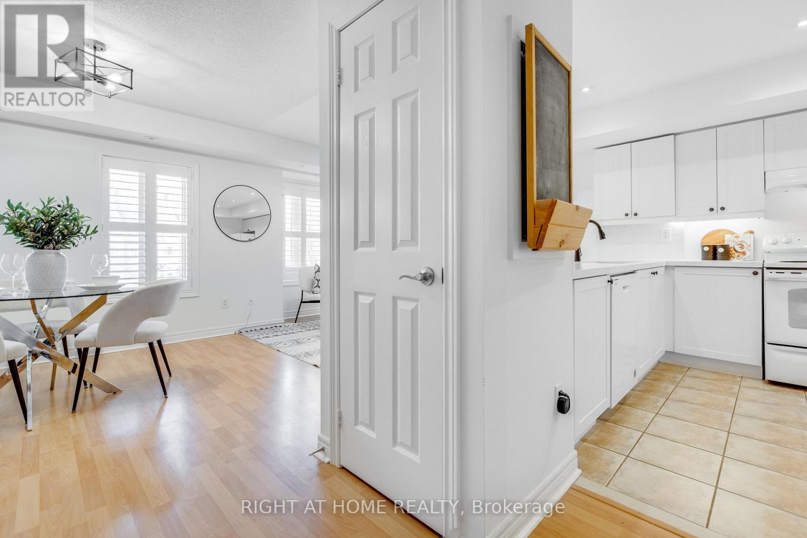 331 - 312 John Street, Markham, Ontario  L3T 0A7 - Photo 6 - N12830538